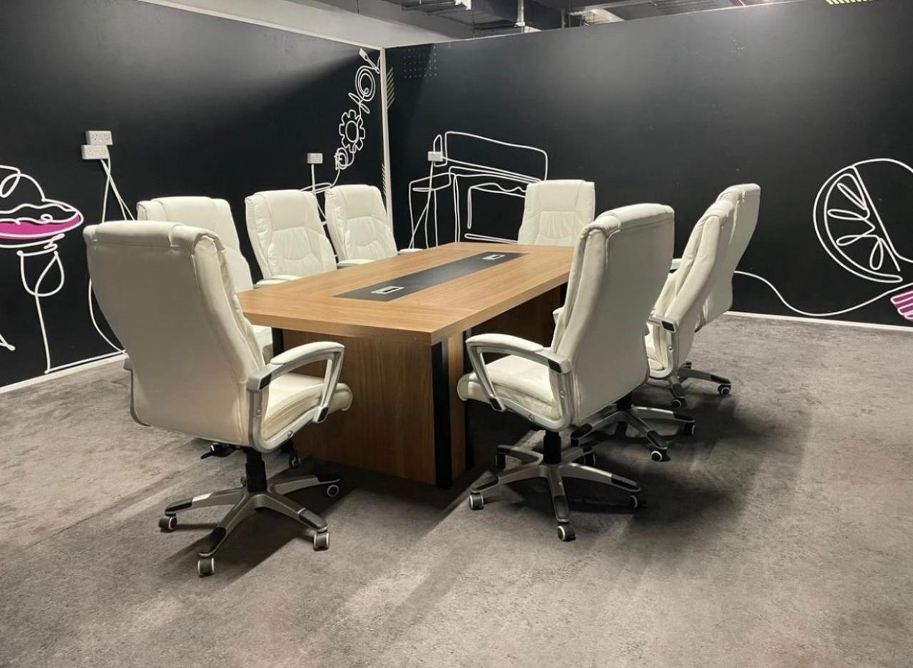 Premium Banquet Dining Tables